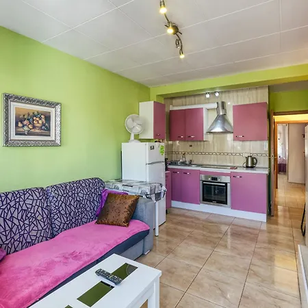 Apartamento L'Escala Apartment *